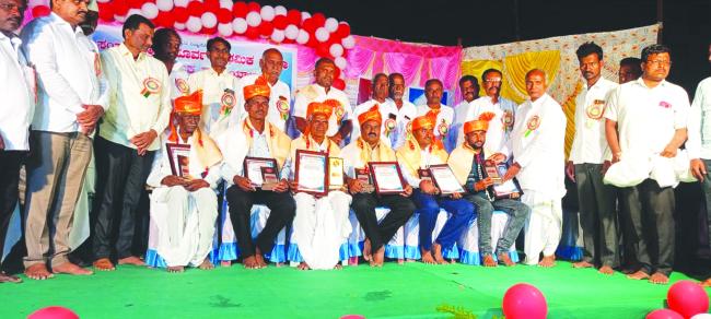 ಶಿಕ್ಷಣದ ಜತೆಗೆ ಸಂಸ್ಕಾರ ಕಲಿಸಿ: ಡಾ. ಪ್ರಭುಗೌಡ 