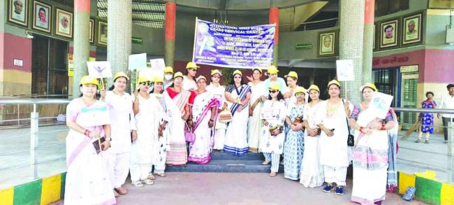 ಮಹಿಳಾ ದಿನಾಚರಣೆ ಅಂಗವಾಗಿ ಕ್ಯಾನ್ಸರ್ ತಡೆಗಟ್ಟಲು ಜನರಲ್ಲಿ ಜಾಗೃತಿ ಜಾಥಾ