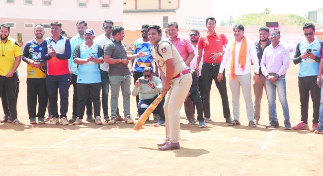 ಫೋಟೋ, ವಿಡಿಯೋಗ್ರಾಫರ್ ಸಂಘದ ಕ್ರಿಕೆಟ್ ಪಂದ್ಯಾವಳಿಗೆ ಚಾಲನೆ