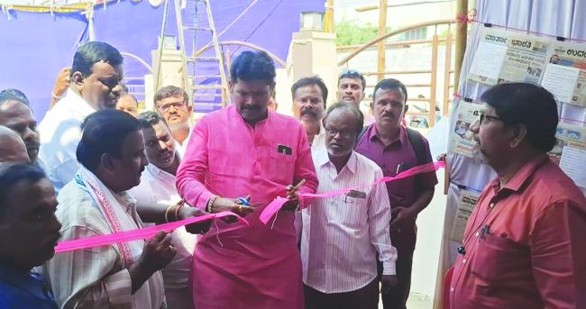 ಹಳೆಯ ಪತ್ರಿಕೆಗಳ ಸಂಗ್ರಹ ಪ್ರದರ್ಶನಕ್ಕೆ ಸಚಿವ ತಂಗಡಗಿ ಚಾಲನೆ