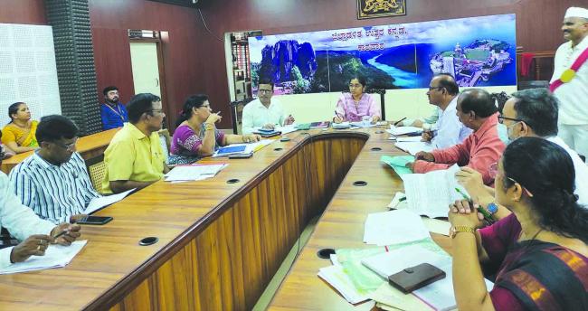 ಎಸ್‌.ಎಸ್‌.ಎಲ್‌.ಸಿ. ಪರೀಕ್ಷೆಗಳು ವ್ಯವಸ್ಥಿತ ಮತ್ತು ಪಾರದರ್ಶಕವಾಗಿರಲಿ : ಜಿಲ್ಲಾಧಿಕಾರಿ ಕೆ.ಲಕ್ಷ್ಮೀಪ್ರಿಯಾ