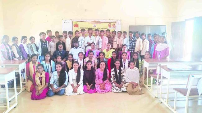 ವಿದ್ಯಾರ್ಥಿಗಳು ತಮ್ಮ ಭವಿಷ್ಯವನ್ನು ಕಟ್ಟಿಕೊಳ್ಳಲು ವಿದ್ಯೆ ಅವಶ್ಯ: ಉಮಾ