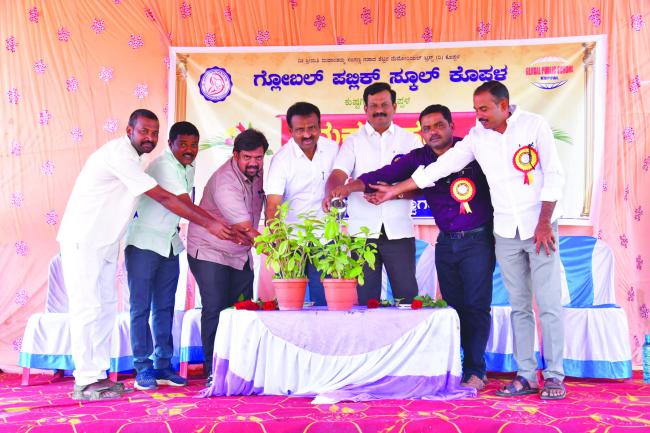 ಪಬ್ಲಿಕ್ ಸ್ಕೂಲ್ನನ ಪ್ರಥಮ ಶಾಲಾ ವಾರ್ಷಿಕೋತ್ಸವ ಉದ್ಘಾಟನೆ