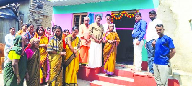 ಮೌಲಾನಬಿಗೆ ವಾಸ್ತಲ್ಯ ಮನೆ ಹಸ್ತಾಂತರ