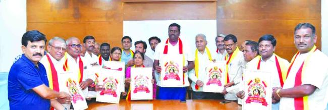 ತಾಲೂಕು ಸಾಹಿತ್ಯ ಸಮ್ಮೇಳನ ಲಾಂಛನ ಬಿಡುಗಡೆ: ಸಮ್ಮೇಳನ ಯಶಸ್ಸಿಗೆ ಶಾಸಕ ರಾಘವೇಂದ್ರ ಹಿಟ್ನಾಳ ಕರೆ 