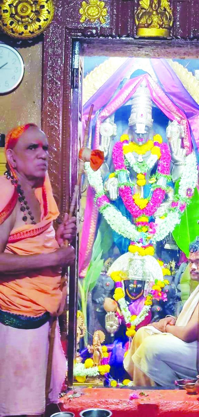 ಕಂಪ್ಲಿಯಲ್ಲಿ  ಶ್ರೀ ಶನೈಶ್ಚರ ಮತ್ತು ವೆಂಕಟರಮಣ ಸ್ವಾಮಿಯ 43 ನೇ ಪ್ರತಿಷ್ಠಾಪನಾ ಮಹೋತ್ಸವ ಸಮಾರಂಭ
