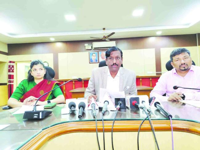 ಎಸ್‌.ಎಸ್‌.ಎಲ್‌.ಸಿ ಪರೀಕ್ಷೆ-ವಿದ್ಯಾರ್ಥಿಗಳಿಗೆ ಆತಂಕ ಬೇಡ : ವಿಜಯ ಮಹಾಂತೇಶ ದಾನಮ್ಮನವರ 