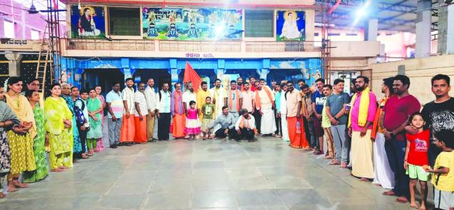 ಕಂಪ್ಲಿ ಸದ್ಭಕ್ತರಿಂದ ಶ್ರೀಶೈಲಕ್ಕೆ ಪಾದಯಾತ್ರೆ 