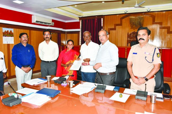 ಜಿಲ್ಲಾ ಜಾಗೃತ ದೌರ್ಜನ್ಯ ನಿಯಂತ್ರಣ ಸಮಿತಿ ಸಭೆ ಫಲಾನುಭವಿಗಳಿಗೆ ಸೌಲಭ್ಯ ಒದಗಿಸುವಲ್ಲಿ ವಿಳಂಬ ಬೇಡ 