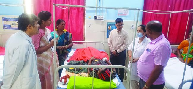 ಆಸ್ಪತ್ರೆಗೆ ಭೇಟಿ ನೀಡಿ ಪರೀಶೀಲಿಸಿದ ಉಸ್ತುವಾರಿ ಅಧಿಕಾರಿ ಕೆ.ವಿ.ಕಾವ್ಯರಾಣಿ 
