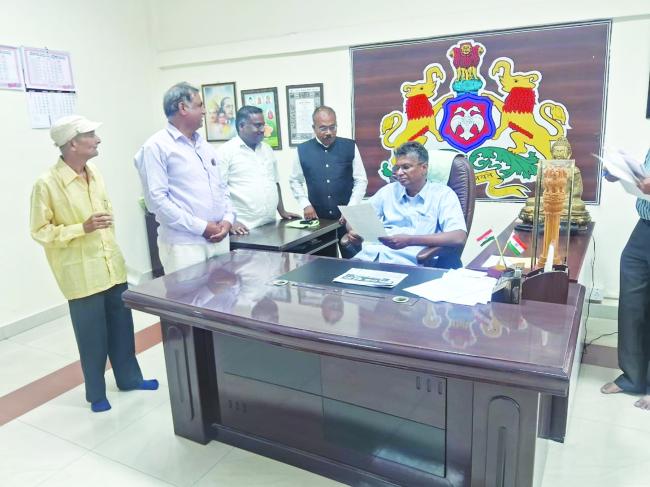 ಪರಿಶಿಷ್ಟ ವರ್ಗಗಳ ಕಲ್ಯಾಣ ಇಲಾಖೆ ಕಛೇರಿ ಮಂಜೂರ ಮಾಡಲು ಮನವಿ 