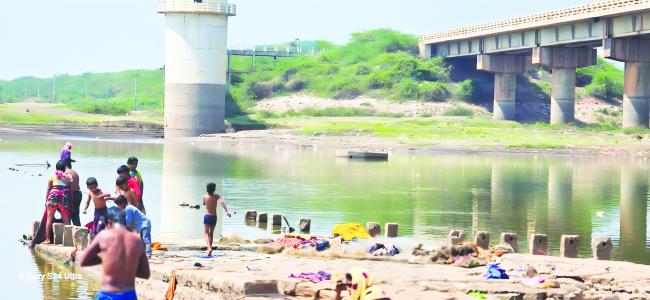 ಜನ-ಜಾನುವಾರಗಳಿಗೆ ನೀರಿನ ದಾಹ ಇಂಗಿಸುವುದು ಕಷ್ಟಕರ 