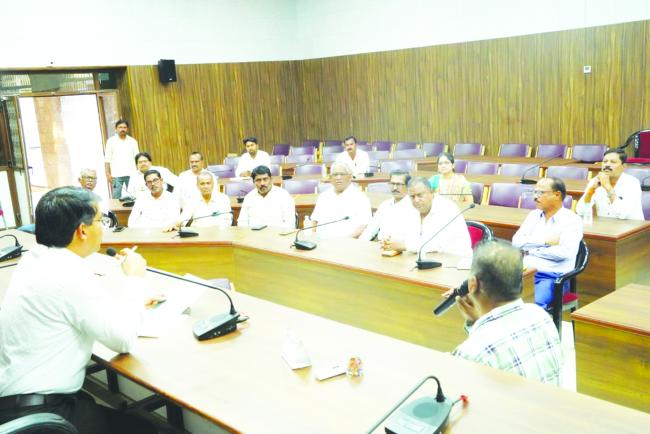 ಮಹನೀಯರ ಜಯಂತಿ ಅರ್ಥಪೂರ್ಣ ಆಚರಣೆ: ಅಪರ ಜಿಲ್ಲಾಧಿಕಾರಿ ಮಹಮ್ಮದ್ ಝುಭೇರ್