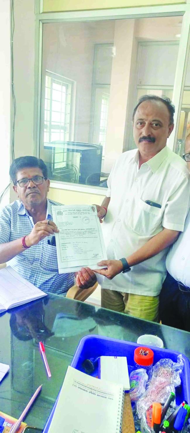 ಹಾವೇರಿ ಜಿಲ್ಲಾ ಪ್ರತಿನಿಧಿ ಸ್ಥಾನಕ್ಕೆ ಡಾ: ಸಂಜಯ ನಾಯ್ಕ ನಾಮಪತ್ರ ಸಲ್ಲಿಕೆ