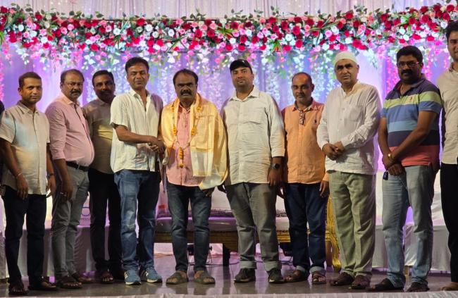 ಸುರೇಶ ಯಾದವ ಪೌಠೇಶನ್ ವತಿಯಿಂದ ಇಪ್ತಾರ ಕೂಟವನ್ನು ಏರಿ​‍್ಡಸಲಾಗಿತು