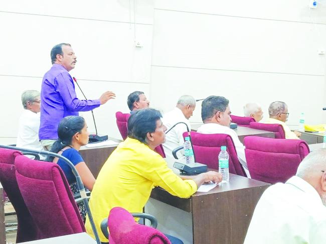 ಸ್ಲಂ ಪ್ರದೇಶಗಳ ಅಭಿವೃಧ್ದಿಗೆ ನಗರಸಭೆ ಬಜೇಟನಲ್ಲಿ ಪ್ರತ್ಯೇಕ ಅನುದಾನ ಮೀಸಲಿಡಬೇಕು-ಇಮ್ತಿಯಾಜ ಮಾನ್ವಿ 