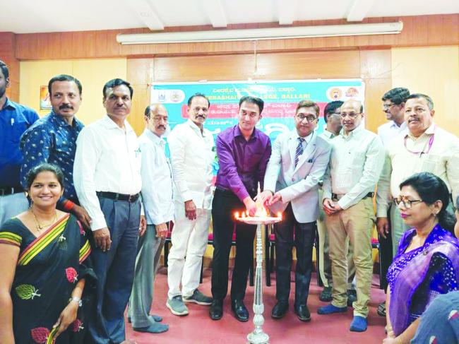 ವಿಶ್ವ ಜಲ ದಿನ ಕಾರ್ಯಕ್ರಮದಲ್ಲಿ ಜಿಪಂ ಸಿಇಒ ಮಹಮ್ಮದ್ ಹ್ಯಾರೀಸ್ ಸುಮೈರ್ ಕರೆ ನೀರು ಸಂರಕ್ಷಣೆ ನಮ್ಮೆಲ್ಲರ ಹೊಣೆ 