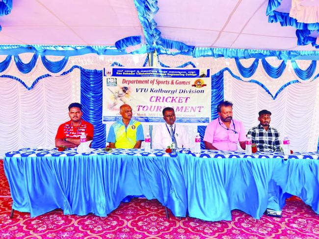 ಪುರುಷರ ಕ್ರಿಕೆಟ್ ಟೂರ‌್ನಮೆಂಟ್‌ಗೆ ಚಾಲನೆ 