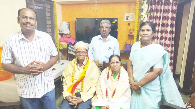 10ನೆಯ ಕನ್ನಡ ಸಾಹಿತ್ಯ ಸಮ್ಮೇಳನಾಧ್ಯಕ್ಷರಾಗಿ ಪ್ರೊ ಕೆ.ಎಸ್‌.ಕೌಜಲಗಿ, ಸರೋಜಿನಿ ಕೌಜಲಗಿ, ಅವರಿಗೆ ಸನ್ಮಾನ 