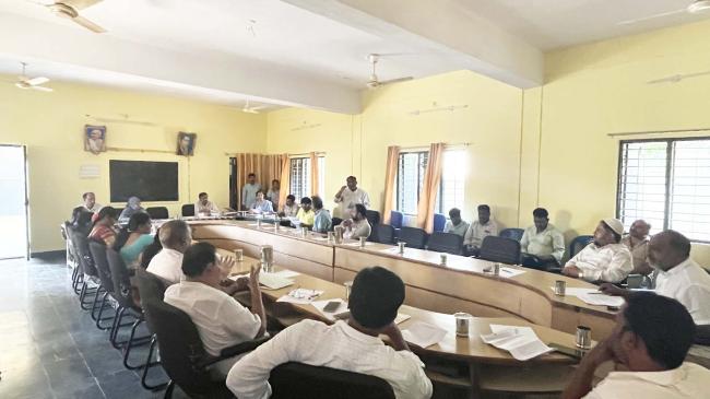 ನಗರಗಳಲ್ಲಿನ ಎಲ್ಲಾ ಗಟರಗಳನ್ನು ಸ್ವಚ್ಚಗೊಳಿಸಲು  ಆಗ್ರಹ  