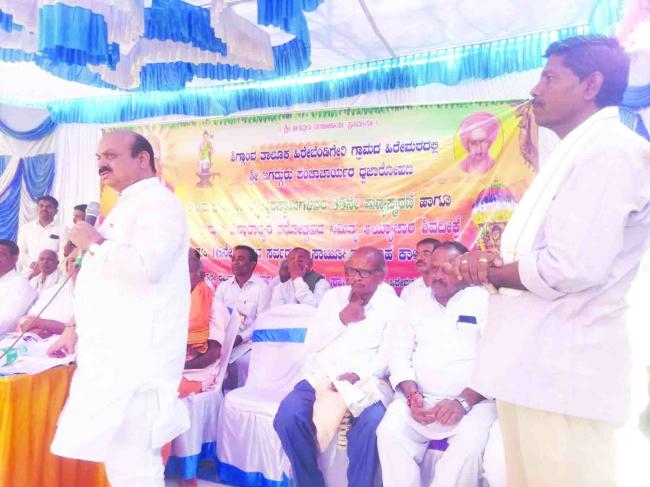 ಸಾಮೂಹಿಕ ವಿವಾಹದ ಸಂಬಂಧ ಗಟ್ಟಿಗೊಂಡು ಆತ್ಮಸ್ತ್ರೈಯ ಹೆಚ್ಚಿಸುತ್ತವೆ : ಸಂಸದ ಬೊಮ್ಮಾಯಿ