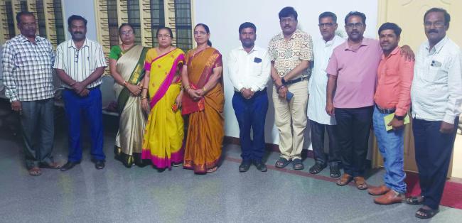 ಕವಿತೆಗಳಲ್ಲಿ ಹೊಸತನ ಮೂಡಬೇಕಿದೆ - ವಿಜಯ ಅಮೃತ್ ರಾಜ್‌