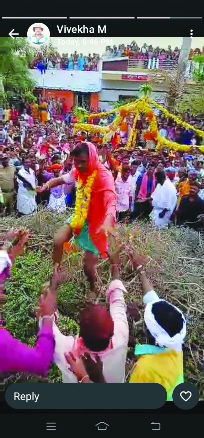 ಸಂಭ್ರಮದ ಆಂಜನೇಯ ಸ್ವಾಮಿ ತೇರು.ಮುಳ್ಳೋತ್ಸವ