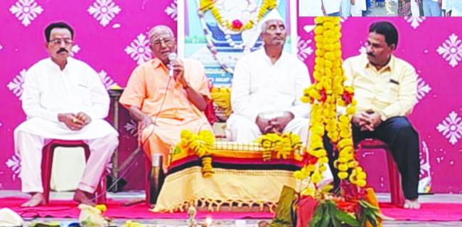 ಮಕ್ಕಳಿಗೆ ಬಸವಾದಿ ಶರಣರ ವಚನ ಸಾಹಿತ್ಯ ತಿಳಿಸುವುದು ಅಗತ್ಯ: ಸಹಜಾನಂದಶ್ರೀ 