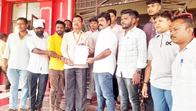 ರಾಜ್ಯ ಸರಕಾರ ಬಜೆಟ್ ನಲ್ಲಿ ಅಲ್ಪಸಂಖ್ಯಾತರಿಗೆ ಘೋಷಿಸಿದ ಅನುದಾನಗಳನ್ನು ಖಂಡಿಸಿ ರಾಜ್ಯಪಾಲರಿಗೆ ಮನವಿ 