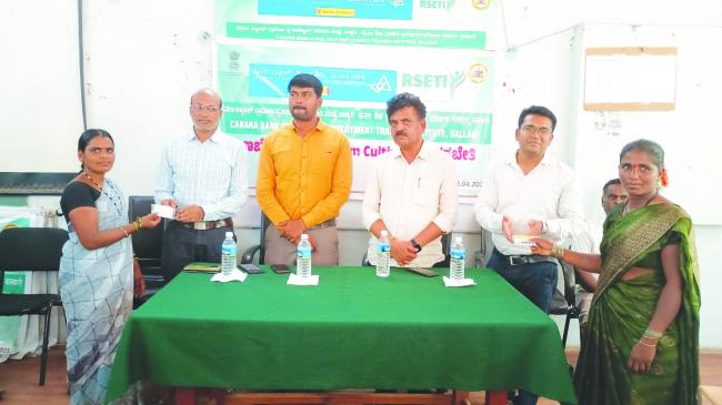 ಮಹಿಳೆಯರಿಗೆ ಉಚಿತ ಅಣಬೆ ಬೇಸಾಯ ತರಬೇತಿ