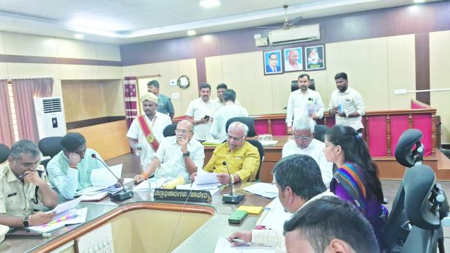 ಜಿಲ್ಲೆಯ ಜನತೆಗೆ ಸಮರ​‍್ಕ ಕುಡಿಯುವ ನೀರು ಪೂರೈಕೆ ಅಗತ್ಯ ಕ್ರಮ 