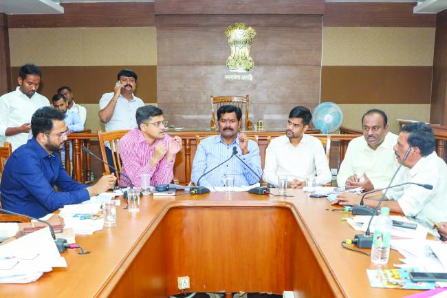 ಜಿಲ್ಲೆಯಲ್ಲಿ ಕುಡಿಯುವ ನೀರಿನ ಸಮಸ್ಯೆಗಳಾಗದಂತೆ ಅಧಿಕಾರಿಗಳು ಮುಂಜಾಗ್ರತೆವಹಿಸಿ: ಸಚಿವ ಶಿವರಾಜ ಎಸ್‌. ತಂಗಡಗಿ