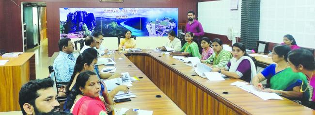 ಬಾಲ ಕಾರ್ಮಿಕ ನಿಷೇಧ ಕಾಯಿದೆ ಕಟ್ಟುನಿಟ್ಟಾಗಿ ಅನುಷ್ಠಾನಗೊಳಿಸಿ: ಜಿಲ್ಲಾಧಿಕಾರಿ 