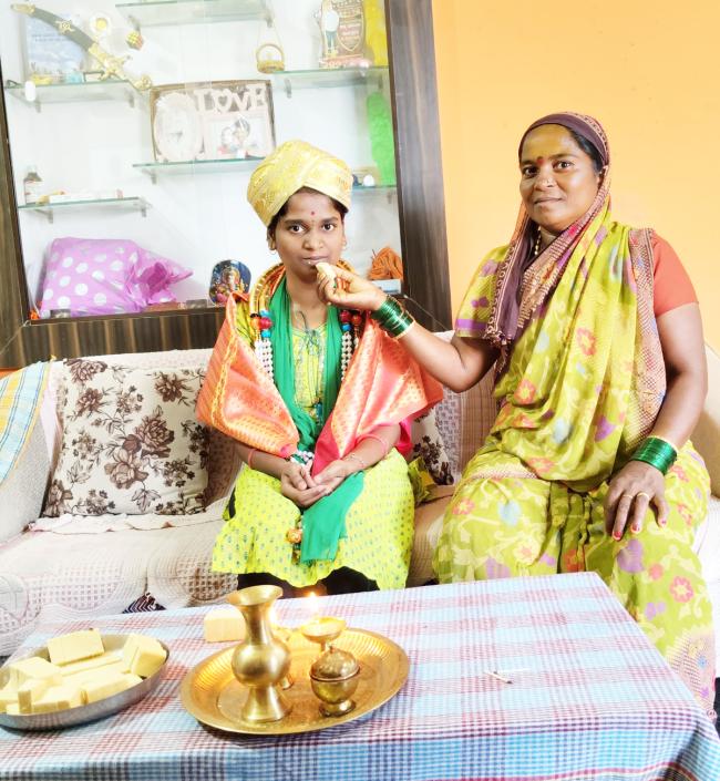 ಪಿಯು ಪರೀಕ್ಷೆಯಲ್ಲಿ ರಾಜ್ಯಕ್ಕೆ ಐದನೆ ರಾ​‍್ಯಂಕ ಪಡೆದ ಕಾವೇರಿ ಮಲ್ಲಾಪೂರೆಗೆ