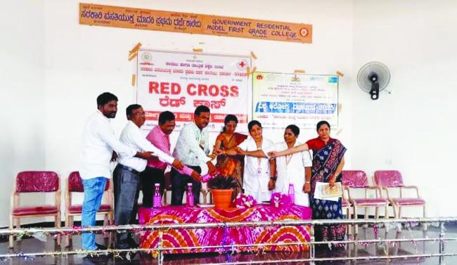 ತಳಬಾಲ್‌-ತಳಕಲ್ ಪ್ರಥಮ ದರ್ಜೆ ಕಾಲೇಜಿನಲ್ಲಿ ವಿಶ್ವ ಆರೋಗ್ಯ ದಿನಾಚರಣೆ