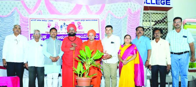 ಜಾನಪದ ಸಂಸ್ಕೃತಿ ಬಿತ್ತರಿಸುವ ಹೃದಯಗಳ ಮಾಧ್ಯಮ: ಡಾ. ಜೀವನ್