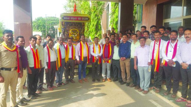 ಕದಂಬೋತ್ಸವ ಪ್ರತೀ ಮನೆಯ ಉತ್ಸವ ಆಗಲಿ:ಅಪರ ಜಿಲ್ಲಾಧಿಕಾರಿ 