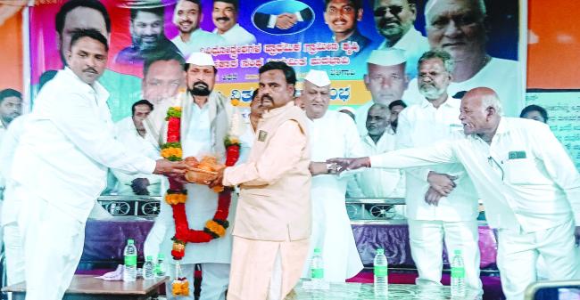 ತಾವು ಮಾಡಿದ ಕೆಲಸ ರೈತರ ಹೃದಯದಲ್ಲಿ ವಾಸವಾಗಬೇಕು: ಶಾಸಕ ಸವದಿ 