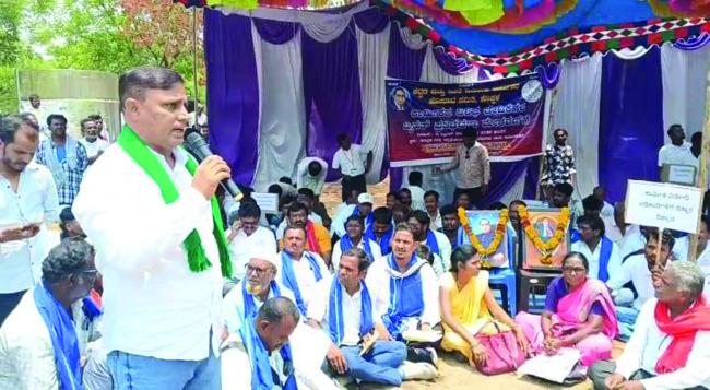 ಕಟ್ಟಡ,ಇತರೆ ನಿರ್ಮಾಣ ಕಾರ್ಮಿಕರಿಂದ: ವಿವಿಧ ಬೇಡಿಕೆಗಳ ಈಡೇರಿಕೆಗೆ ಆಗ್ರಹಿಸಿ ಪ್ರತಿಭಟನೆ