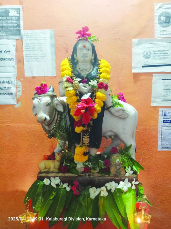 ಮಹಿಳಾ ಸ್ವಾಭಿಮಾನ ಮತ್ತು ಆತ್ಮಬಲದ ಸಂಕೇತ ಅಕ್ಕಮಹಾದೇವಿ: ಸುಮತಿ ಗದಗ 