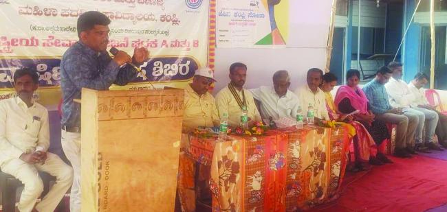 ಮಹಿಳೆಯರು ಸ್ವಉದ್ಯೋಗ ಮಾಡುವ ಮೂಲಕ ಆರ್ಥಿಕ ಮತ್ತು ಶೈಕ್ಷಣಿಕವಾಗಿ ಸಬಲರಾಗಿ : ಎಂ.ಎ.ಹಾಲಪ್ಪ