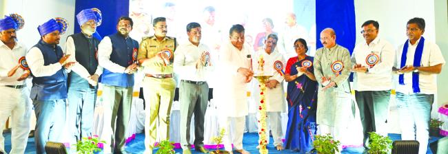 ಜಿಲ್ಲಾಡಳಿತದಿಂದ ಸಂವಿಧಾನ ಶಿಲ್ಪಿ ಡಾ.ಬಿ.ಆರ್‌.ಅಂಬೇಡ್ಕರ್ ಜಯಂತಿ ಆಚರಣೆ 