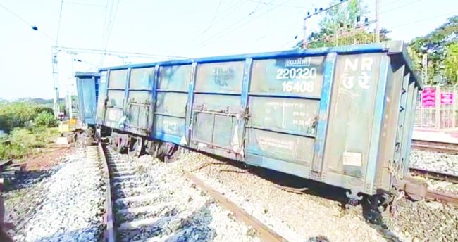 ಬೆಳಗಾವಿಯಲ್ಲಿ ಹಳಿ ತಪ್ಪಿದ ಗೂಡ್ಸ್‌ ರೈಲು : ತಪ್ಪಿದ ಅನಾಹುತ  