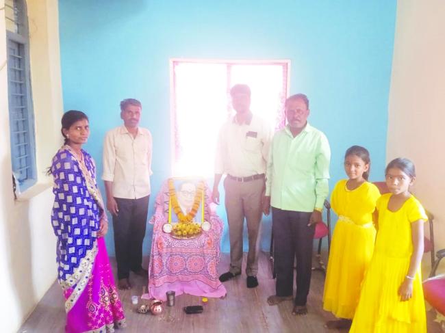 ತಾಲೂಕ ಪಂಚಾಯತ  ಕಛೇರಿಯಲ್ಲಿ ಅಂಬೇಡ್ಕರ್ ಜಯಂತಿ ಆಚರಣೆ