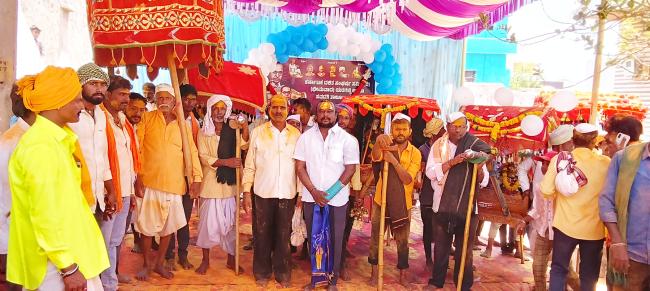 ಸಂಭ್ರಮದ ಬೀರದೇವರ ಜಾತ್ರಾ ಉತ್ಸವದಲ್ಲಿಸುಣ್ಣ, ಬಣ್ಣದ ಚಿತ್ತಾರ,