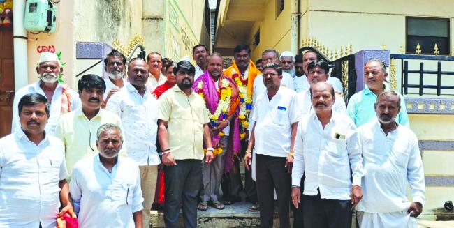 ಪಿಕೆಪಿಎಸ್ ಅಧ್ಯಕ್ಷರಾಗಿ ಗುರುಸಂಗಪ್ಪ, ಉಪಾಧ್ಯಕ್ಷರಾಗಿ ಯಮನಪ್ಪ ಅವಿರೋಧ ಆಯ್ಕೆ  