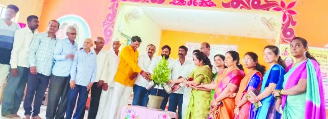 ಸತಿಪತಿಗಳೊಂದಾಗಿ ಮಾಡುವ ಸೇವೆ ಸಾರ್ಥಕ: ಚನ್ನಬಸವ ಗುರೂಜಿ 