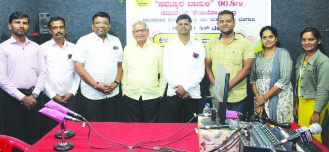 ಡಾ. ಪ್ರಕಾಶ ಬೆಲ್ಲದ ಜಲ ಯೋಗದಲ್ಲಿ ವಿಶ್ವ ದಾಖಲೆ   