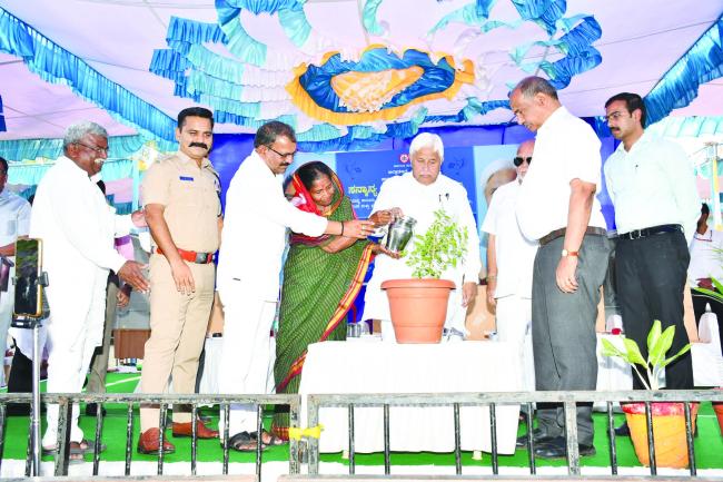 ಜಿಲ್ಲಾ ಮಟ್ಟದ ಜನತಾ ದರ್ಶನಕ್ಕೆ ಸಚಿವ ಎಚ್‌.ಕೆ. ಪಾಟೀಲ ಚಾಲನೆ 