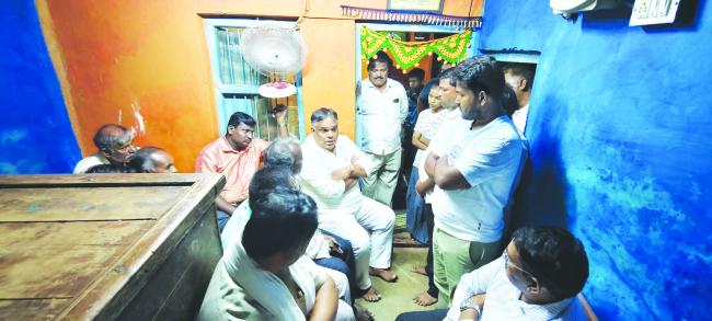 ಪೊಲೀಸ್‌ರು ಸಮಗ್ರ ತನಿಖೆ ಕೈಗೊಂಡು ತಪ್ಪಿತಸ್ಥರ ವಿರುದ್ದ ಕಾನೂನು ಕ್ರಮಕೈಗೊಳ್ಳಿರಿ : ಶಾಸಕ ಪಠಾಣ  